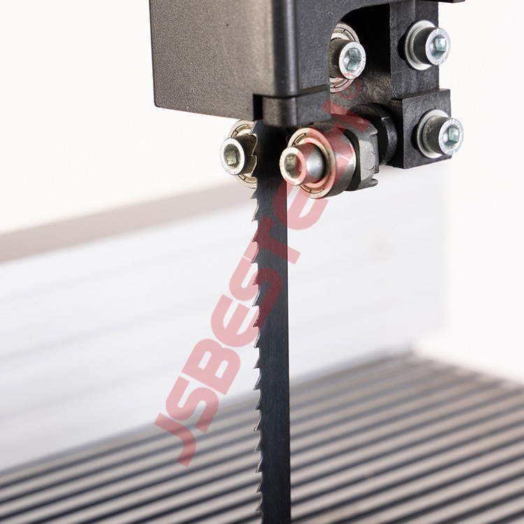 High Precision BS9002 80mm Max. Cutting Depth Band Saw for Woodworking